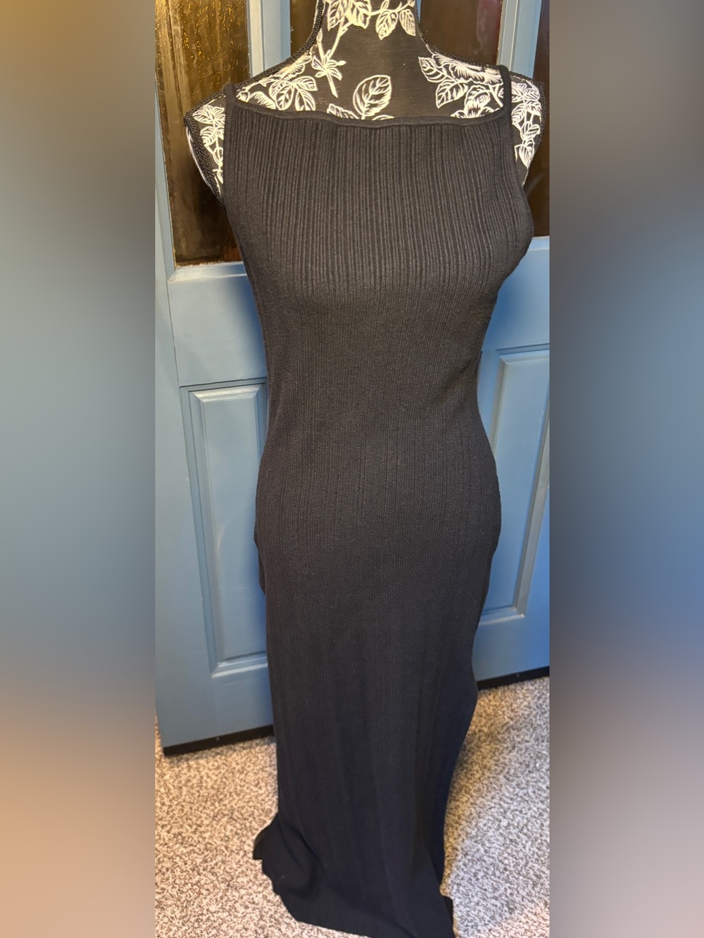 Abercrombie & Fitch Black Ribbed Sweater like Maxi Dress- Lots of Stretch